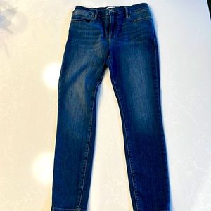 Frame blue denim jeans size 28 Le High Skinny Crop